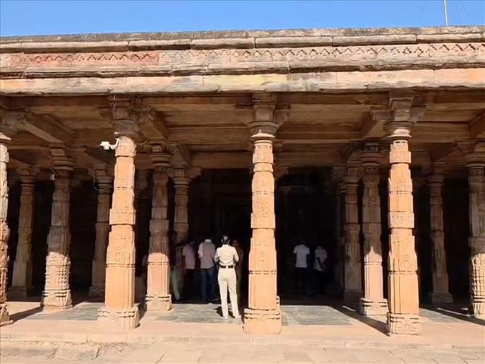Devotees offer prayers at Bhojshala complex in Dhar after Madhya Pradesh HC's verdict